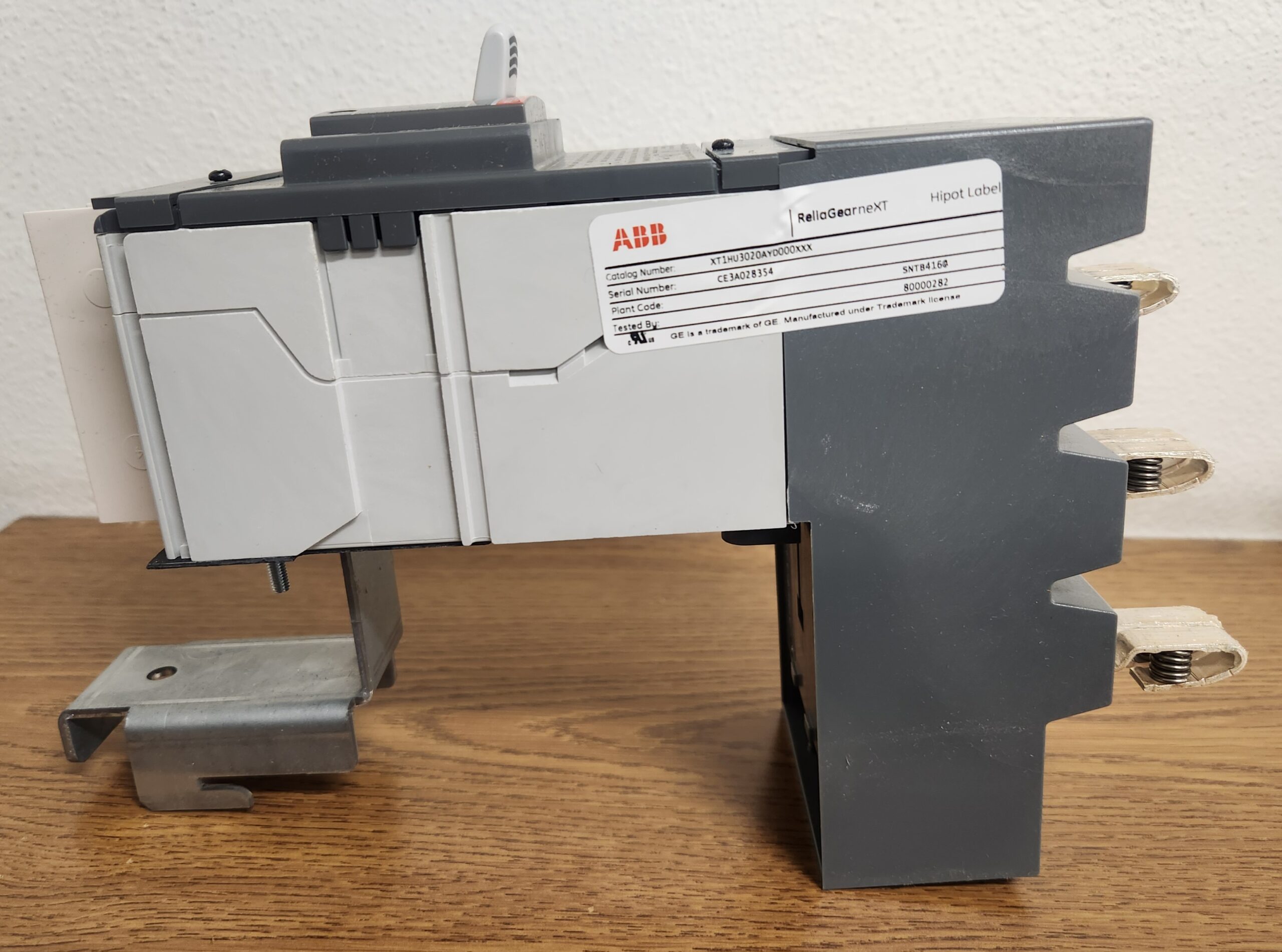 ABB Circuit Breaker XT1HU3045AFF000XXX main image 1