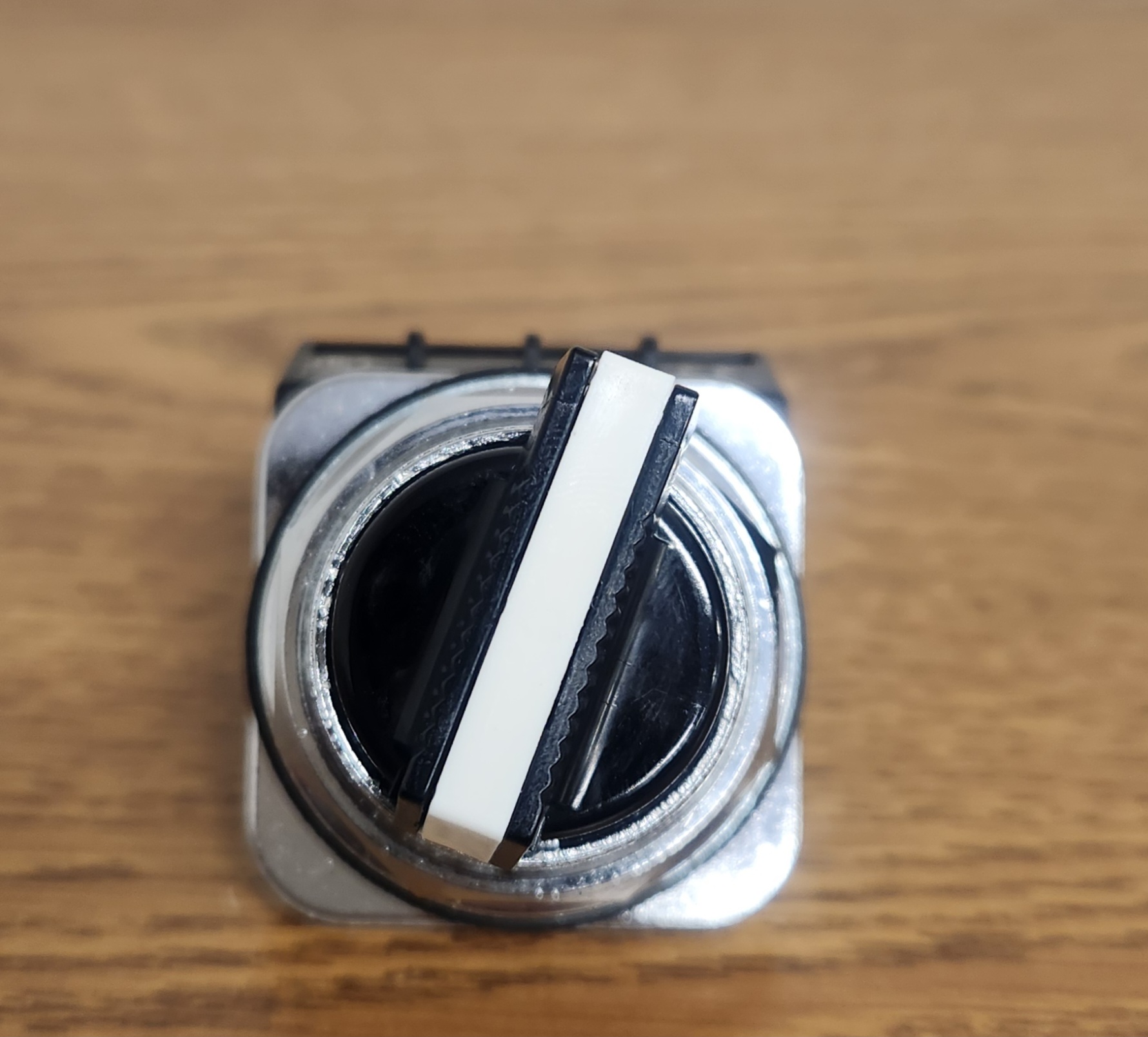 A3SSCA-6AAB-91 – ABB Heavy Duty Oil Tight Selector Switch Operator